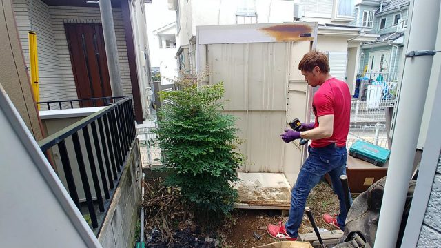 埼玉県熊谷市,深谷市,行田市,の便利屋,不用品の回収,剪定,クリーニング,補修,作業を行っています。鴻巣市で物置の解体回収を行いました。