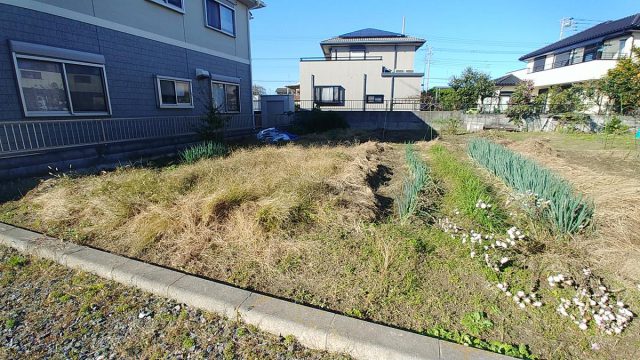 埼玉県熊谷市,深谷市,行田市,の便利屋,不用品の回収,剪定,クリーニング,補修,作業を行っています。熊谷市で畑の草取りと耕しのお仕事。