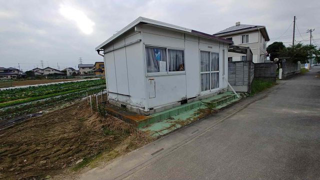 埼玉県熊谷市,深谷市,行田市,東松山市の街の便利屋さん（リサイクル妻沼）は、相談・見積無料なので、いつでもお気軽にお電話ください。幅広に困りごとの解決に全力で取り組ませて頂きます。熊谷市でプレハブの解体撤去のお仕事。