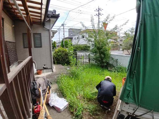 街の便利屋さん（リサイクル妻沼）は、相談・見積無料なので、いつでもお気軽にお電話ください。幅広に困りごとの解決に全力で取り組ませて頂きます。深谷市で草刈りのお仕事。